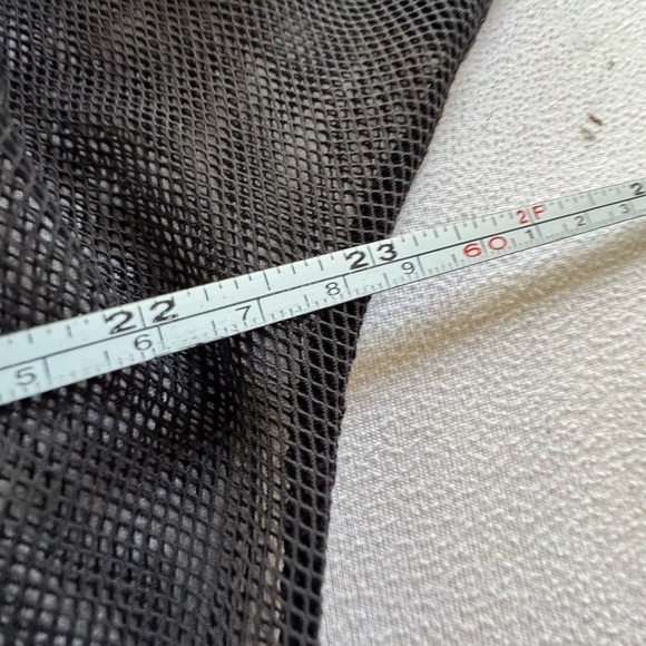 Lululemon Women’s Full Zip Jacket Black Mesh Running Lightweight S/M NWOT - Picture 6 of 6